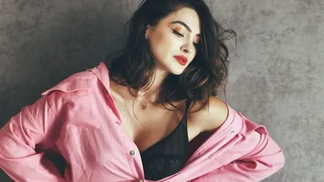 Andreea Cristina Bolbea, romanca sexy care a cucerit Instagramul, a fost amenintata cu moartea