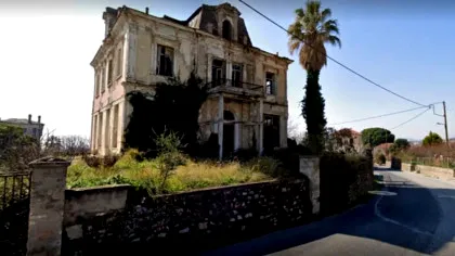 Fantomele de la Conacul Kontos din Grecia cer noaptea ajutor trecătorilor. Casa a aparținut ambasadorului Rusiei
