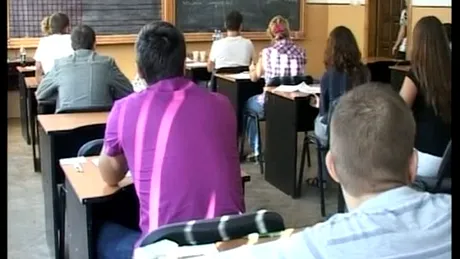 Profa de Romana din Timisoara, acuzata ca are o relatie cu elevul de 16 ani! Mesajele compromitatoare pe care i le trimitea minorului au fost gasite de mama acestuia