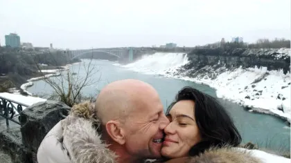 Soția lui Bruce Willis face mărturisiri sfâșietoare. Cum s-a schimbat viața cuplului, de când actorul suferă de demență