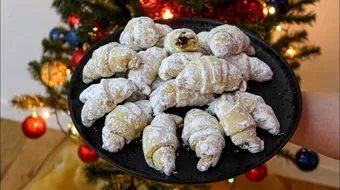 Secretul bunicii! Cornulețe fragede de Crăciun – rețetă specială