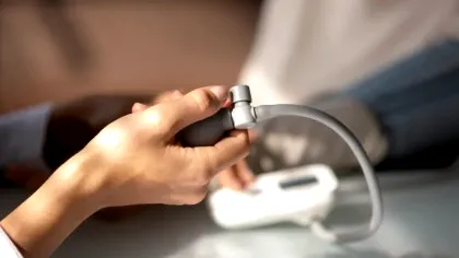 Alimente care reduc tensiunea, fără să renunți la sare. Ce să mănânci fără să renunți să dai gust mâncării