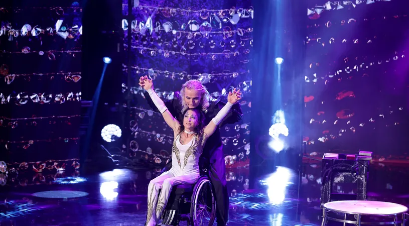 Premieră pe scena Românii au talent - o concurentă paraplegică a oferit un moment încărcat de o sensibilitate incredibilă: ”Un triumf al omului”