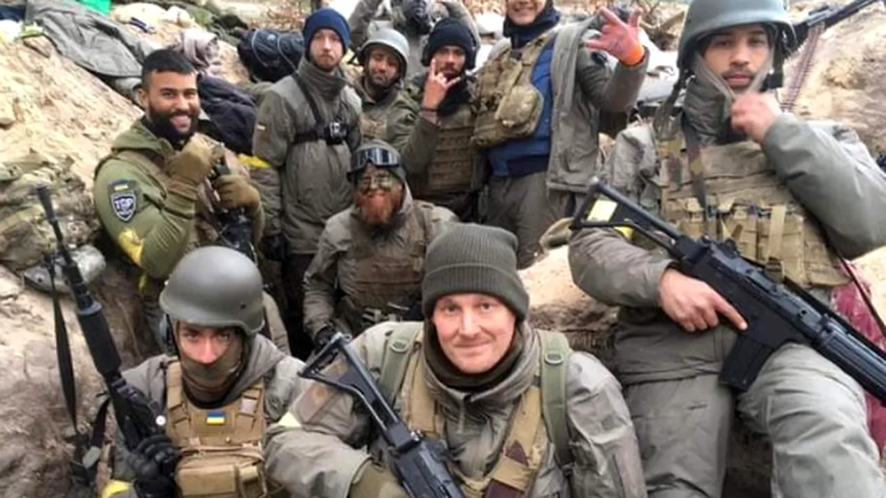 lertă maximă în Marea Britanie! Patru soldați și bodyguardul Reginei Elisabeta au dezertat 