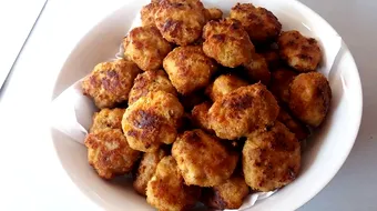 Rețetă de chiftele pentru zilele cu dezlegare la pește. Cum să le prăjești să rămână moi și suculente