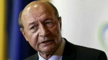 Traian Băsescu, operat de urgență la Paris. Problemele vechi s-au agravat. Breaking news