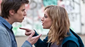 De ce se complac femeile intr-o relatie fara viitor?