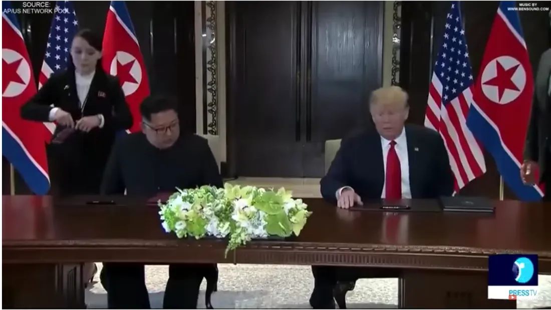 Gestul pe care sora lui Kim Jong-un l-a facut chiar inainte ca el sa semneze alturi de Trump un tratat. Toata planeta analizeaza imaginile astea VIDEO