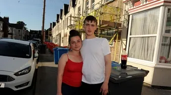 O tanara de 17 ani a fost batuta doar pentru ca se intalnea cu un baiat! „Meriti sa mori pentru ca faci asta”