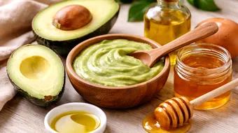 Masca naturală pentru un păr sănătos și strălucitor. Rețeta simplă pe care o poți face acasă