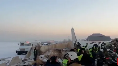 Tragic! Un avion cu 100 de pasageri s-a prabușit. Cel puțin 14 oameni au murit