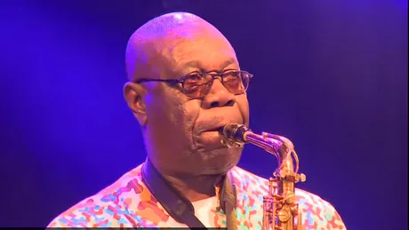 Doliu în lumea muzicii! Manu Dibango, legenda saxofonului african, a murit de coronavirus