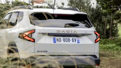 Cât costă noua Dacia Duster pe MOTORINĂ! Motorul iubit de toată lumea devine curând disponibil