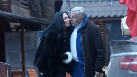 Ilie Năstase și Ioana Simion, dulce împăcare înainte de sărbători! S-au răsfățat cu săruturi la restaurant