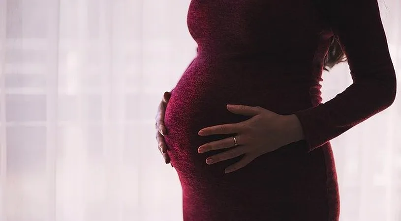 Studiu. Ce se întâmplă cu femeile însărcinate, dar care sunt infectate cu noul coronavirus