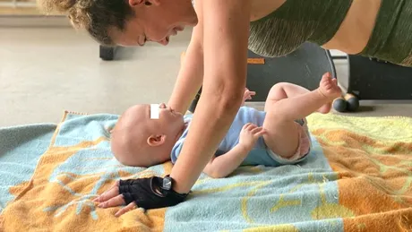 Sexy-mămica Alina Laufer arată incredibil la doar câteva luni după nașterea gemenilor! | IMAGINI EXCLUSIVE