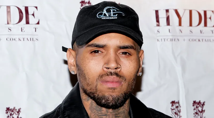 Rapperul Chris Brown a devenit tată pentru a doua oară