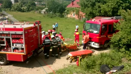Tragedie pe calea ferata: o mama s-a aruncat cu copiii in fata trenului! Femeia a lasat un bilet de adio. Cum si-a motivat gestul socant