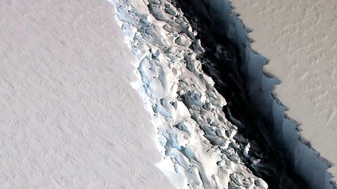 Iceberg de trilioane de tone, desprins din Antarctica!!! De ce trebuie sa ne ingrijoram VIDEO