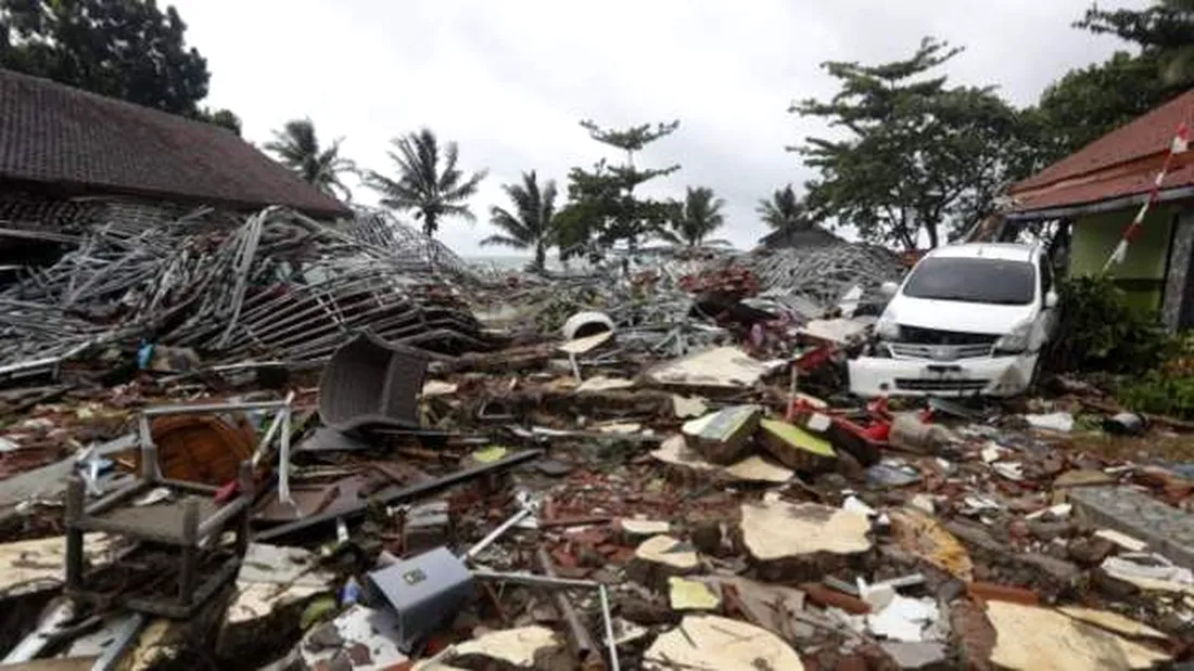 Tsunami in Indonezia. 168 de morti si 745 de raniti. Ce se intampla in tara VIDEO