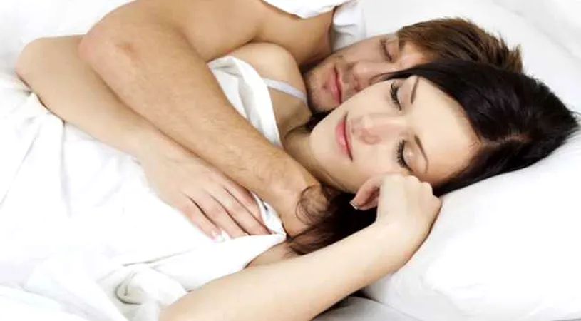 Ce spun pozițiile în care dormiți despre cuplul vostru! Experții te avertizează despre problemele din relație