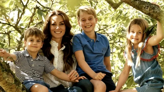 Prințul Louis a împlinit 6 ani. Fotografia publicată de Kate Middleton, așteptată de toată lumea: „Vă mulțumim pentru urări!”