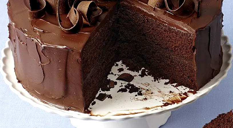 Reteta tort de ciocolata si coniac. Nu este greu de facut iar gustul este senzational