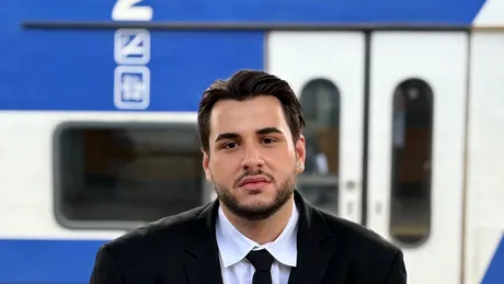 Vladimir Tătaru, schimbare surprinzătoare de look. „Cămașa și cravata nu sunt o cumințire, ci o declarație de intenție!”