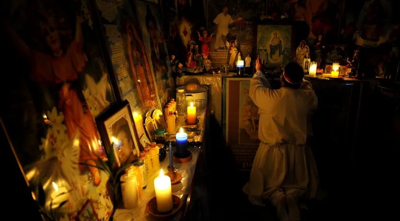 Dramatic! Credeau ca este posedata si au decis sa ii faca un ritual de exorcizare. Ce s-a intamplat cu o fetita de 5 ani, dupa ce propria mama a legat-o si...