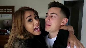 Cea mai sexy prezentatoare meteo a fost parasita pe motiv ca iubitul ei are nevoie de mai mult timp pentru un joc video