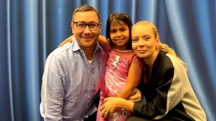 Fiica adoptată a Dacianei Sârbu și Victor Ponta i-a luat la întrebări. Are și o nemulțumire legată de divorț