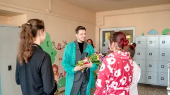 8 Martie- Flori pentru mamele nevăzute