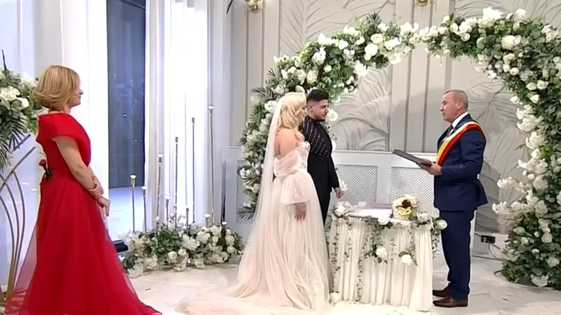 Unul dintre cele mai iubite cupluri de la Mireasa divorțează: „Ne-am iubit și ne-am potrivit, până nu ne-am mai iubit și nu ne-am mai potrivit”