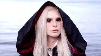 Povestea incredibila a barbatului care se crede elf: a cheltuit o avere pe operatii estetice ca sa arate ca personajul celebru din Stapanul Inelelor