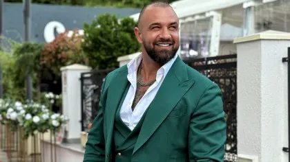 Alex Bodi râde de Dan Alexa și Gabi Tamaș și relatează ce i s-a întâmplat în restaurantul unde erau să se bată. Cauza: un triunghi amoros