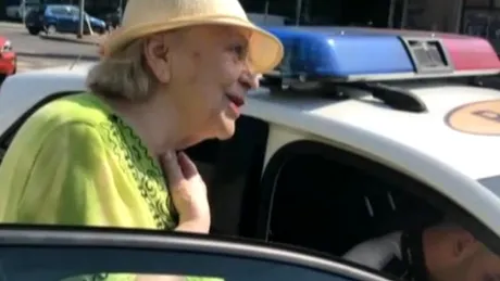 Scene ireale in Romania! O femeie de 81 de ani, amendata de politisti dintr-un motiv stupid VIDEO