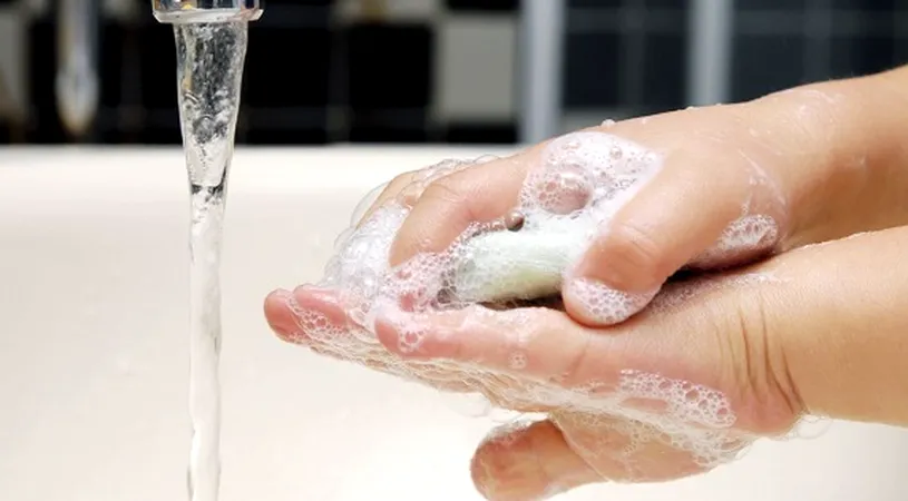 Cum să faci bani din spălatul pe mâini în vremea izolării