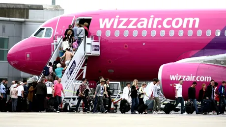 Teapa zilei! Mii de romani au ramas fara bani pe card, dupa ce au distribuit un anunt postat in numele companiei Wizz Air. Cum functiona schema