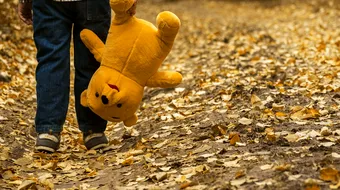 Tragedie fără margini în Constanța. Doi părinţi s-au sinucis împreună, în aceeaşi zi în care copilul lor a murit răpus de o boală gravă