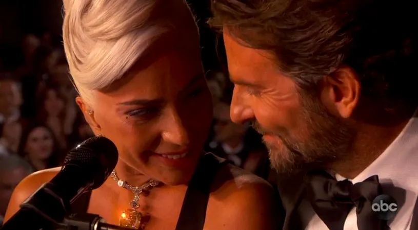 Oscar 2019. Lady Gaga si Bradley Cooper, intimi pe scena. Imaginile i-au revoltat pe fanii Irinei Shayk VIDEO