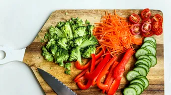 Ce să mănânci în post ca să nu te îngrași? Listă de alimente permise și cantități