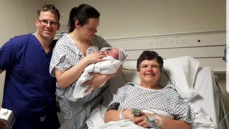 O femeie a dat nastere nepoatei sale, pentru ca fiica ei s-a nascut fara uter