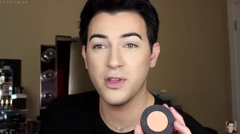 Tipii astia doi se machiaza mai bine decat o femeie! Asta e ultima moda printre metrosexuali! Uite cum arata la final VIDEO