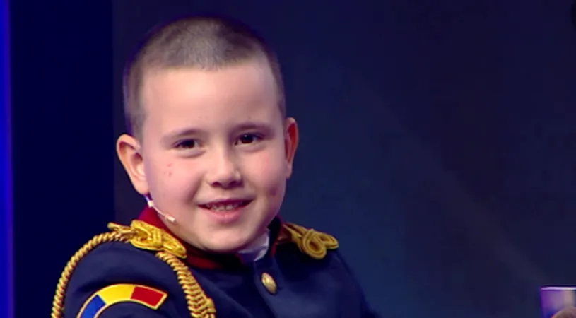 Cel mai mare patriot român are doar 6 ani! Adrian este nelipsit de la parade și știe pe de rost istoria României