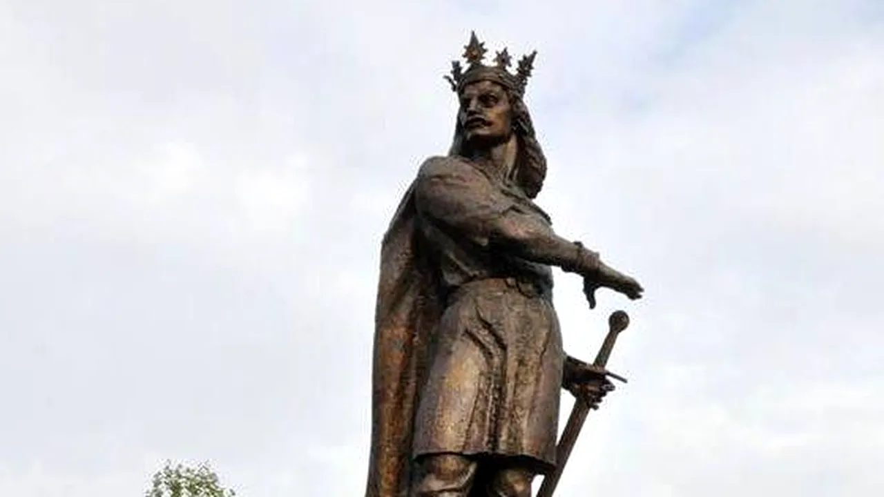 Statuia lui Stefan cel Mare a fost dezvelita in Bucuresti 