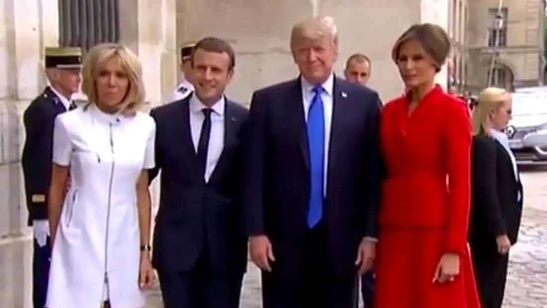Donald Trump a ravnit la Prima Doamna a Frantei! Ce complimente deplasate i-a facut lui Brigitte Macron, de fata cu sotia lui VIDEO