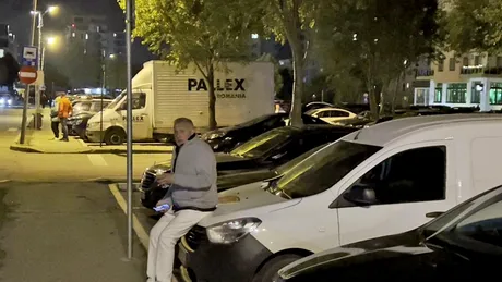 Dezorientat și cu un pahar în mână, Ilie Năstase a căutat ”sprijin” în parcarea unui club din Mamaia