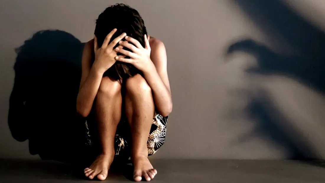 Fata de 10 ani, violata in mod repetat. Politia a emis un semnal de alarma cu privire la straini