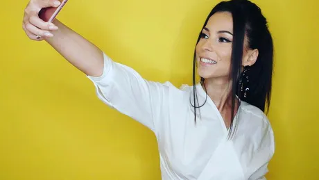 AMI, declarații despre nunta ei: ”Vreau să fie pe țărmul mării”