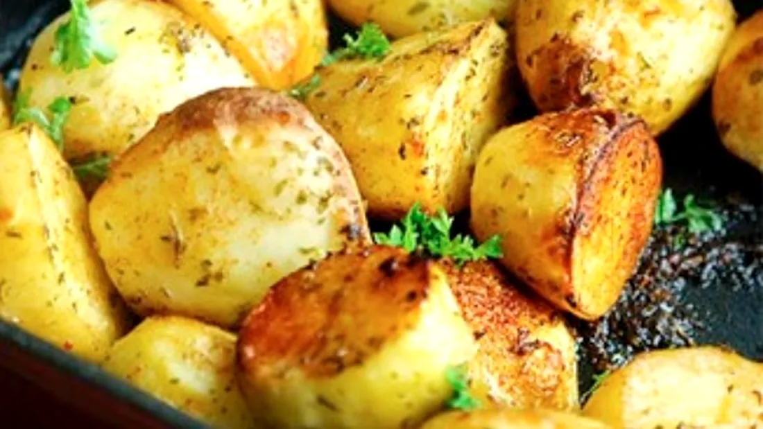 Cei mai buni cartofi la cuptor. Ingredientul care face toată diferenţa! Reţeta pas cu pas